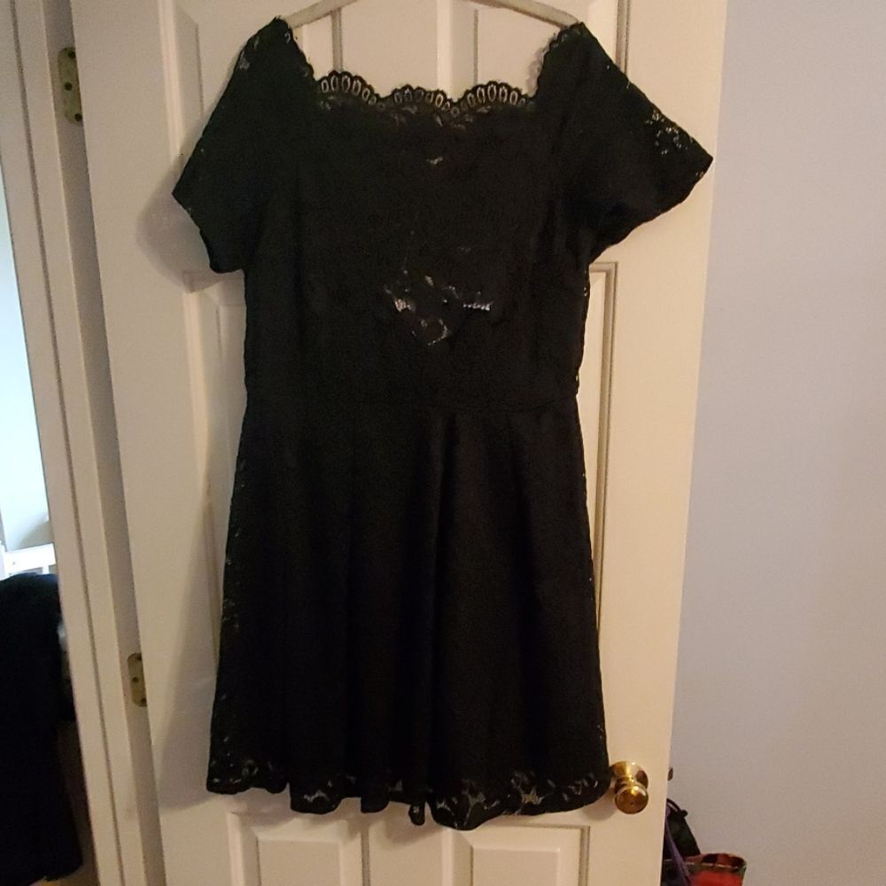 Lace Dress - Picture 1 of 3